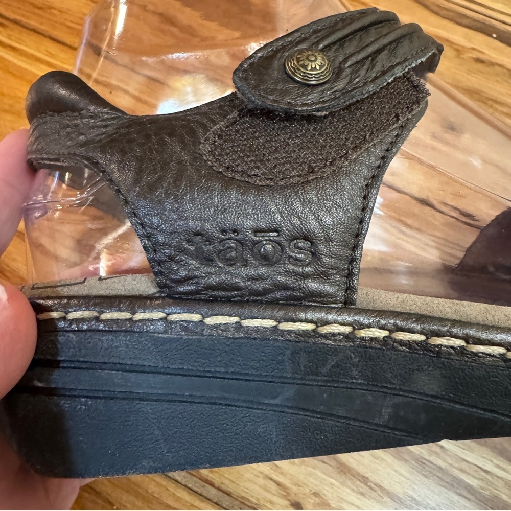 Taos Escape Sandals Women's Size 7 Brown Leather Comfort Wedge Ankle Strap - Picture 6 of 9